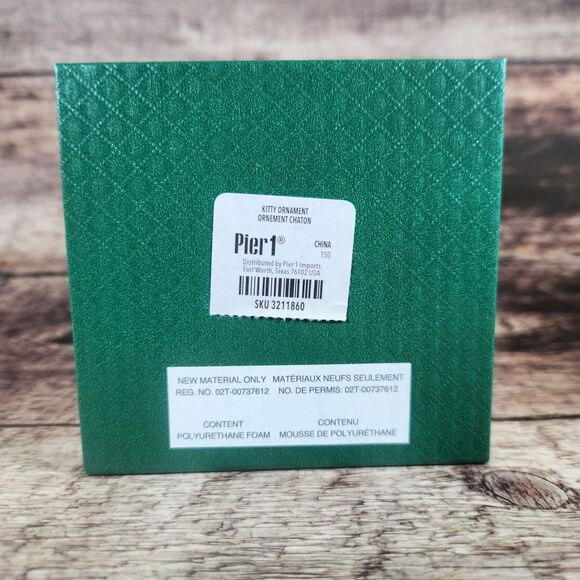 Cat Kitten Christmas Ornament Li Bien Reverse Hand Painted Pier 1 One 2017 w Box - Picture 13 of 14